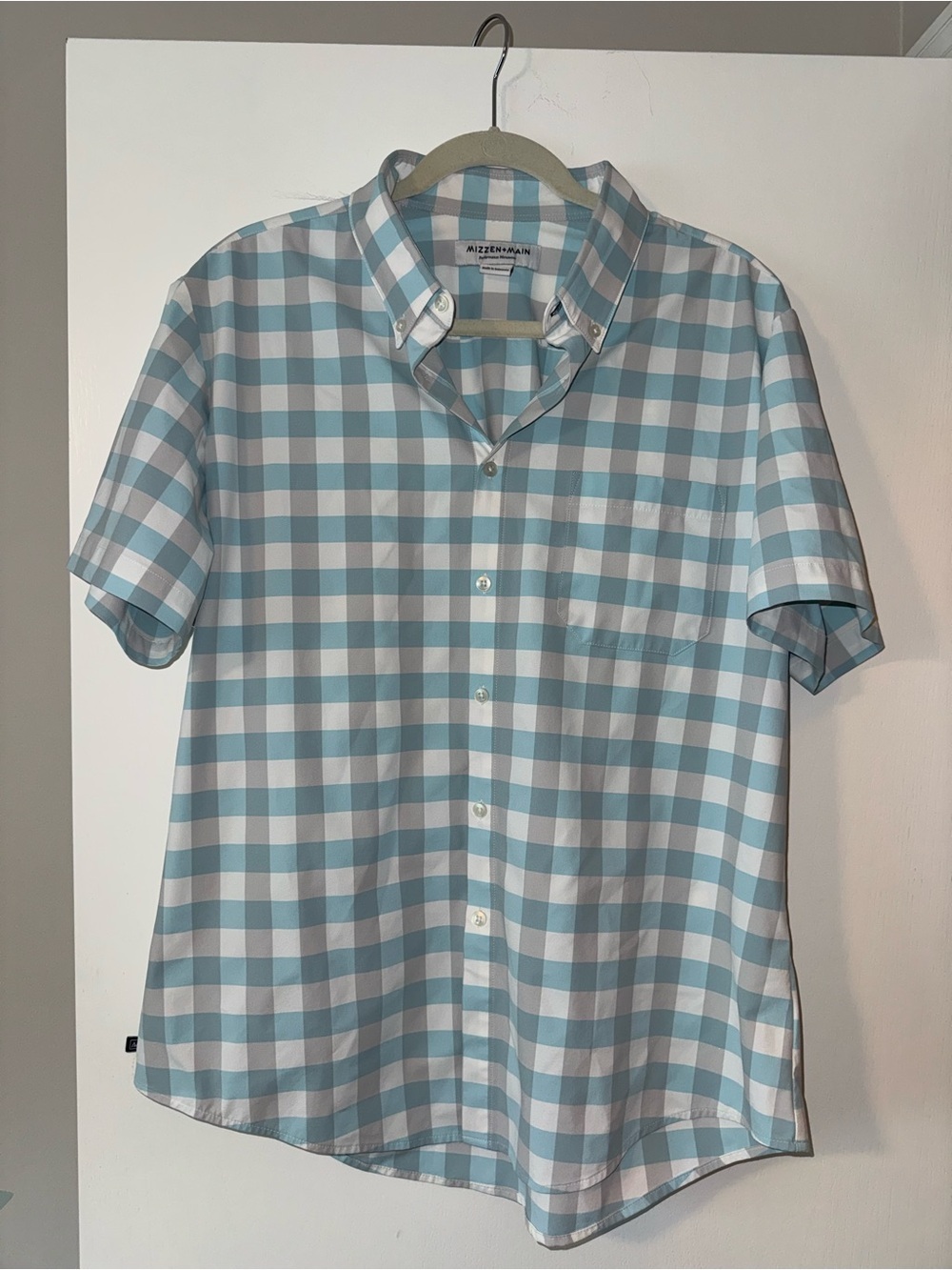 Mizzen+Main performance Short Sleeve Button-Down Shirt